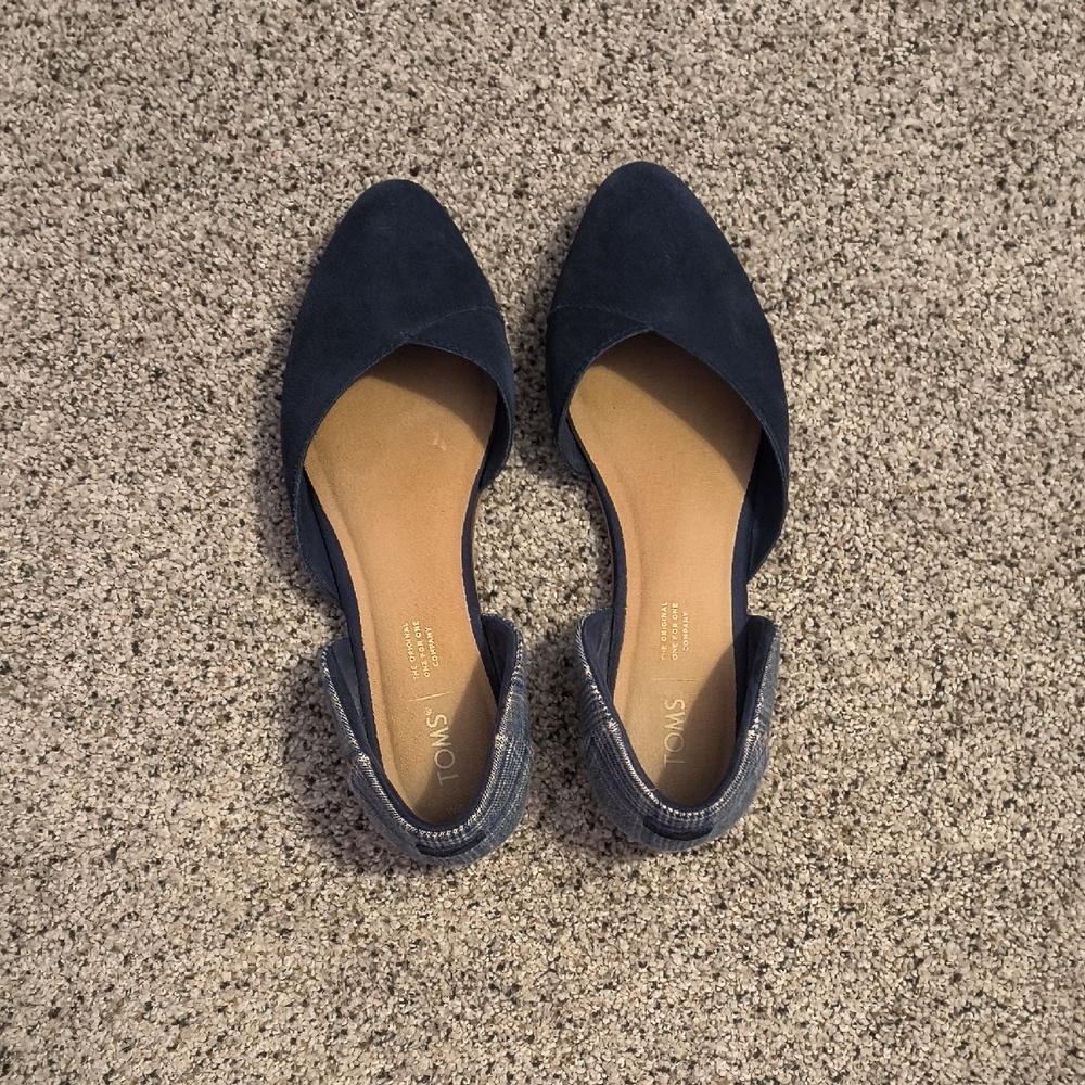 TOMS Women's Dark Blue Suede Flats